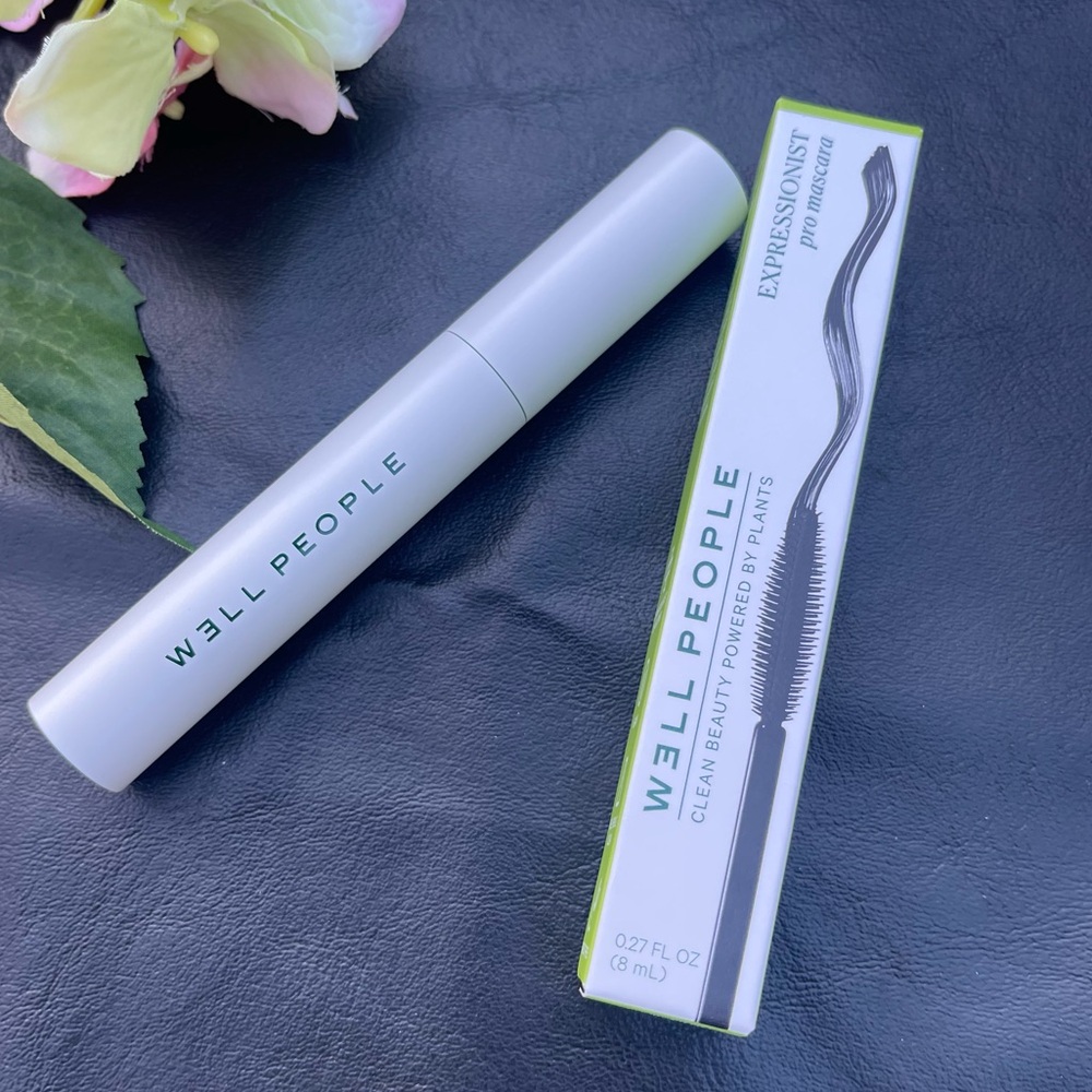 W3LL PEOPLE Expressionist Pro Mascara in Pro Black 8 ml.